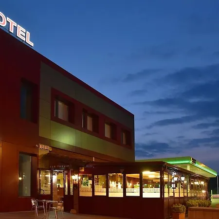 Julimar Hotell 3*