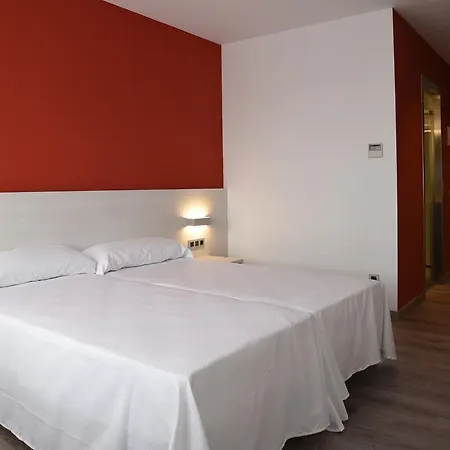 Hotell Julimar 3*